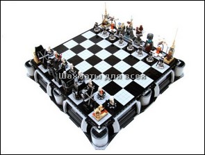 Клип играют в шахматы